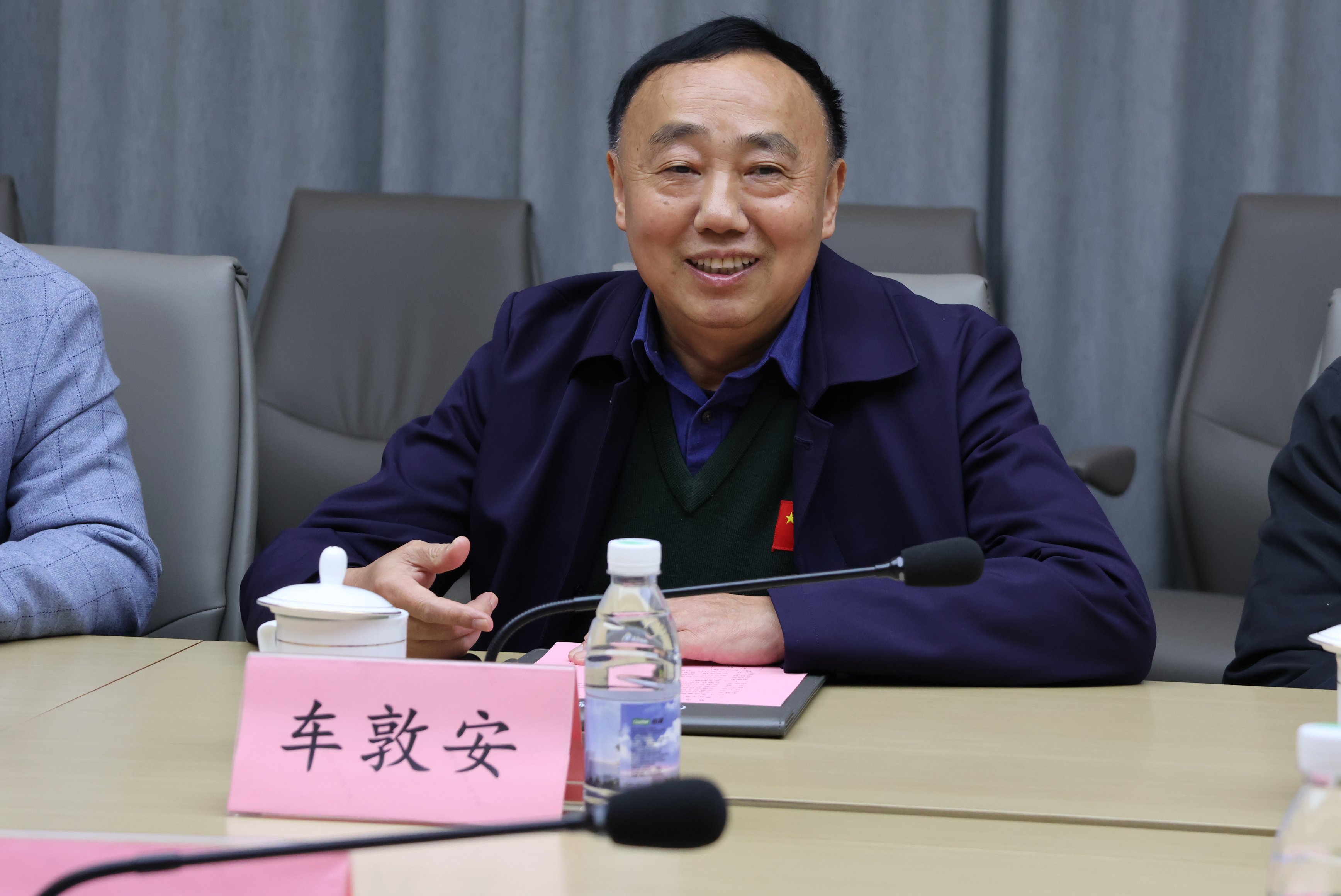 1764760820524675.jpg 1764760820524675.jpg